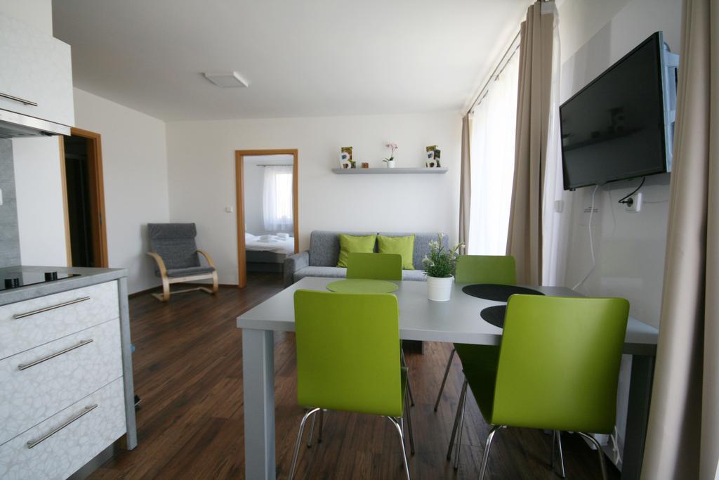 Apartmány Apollon Resort Lednice Exterior foto